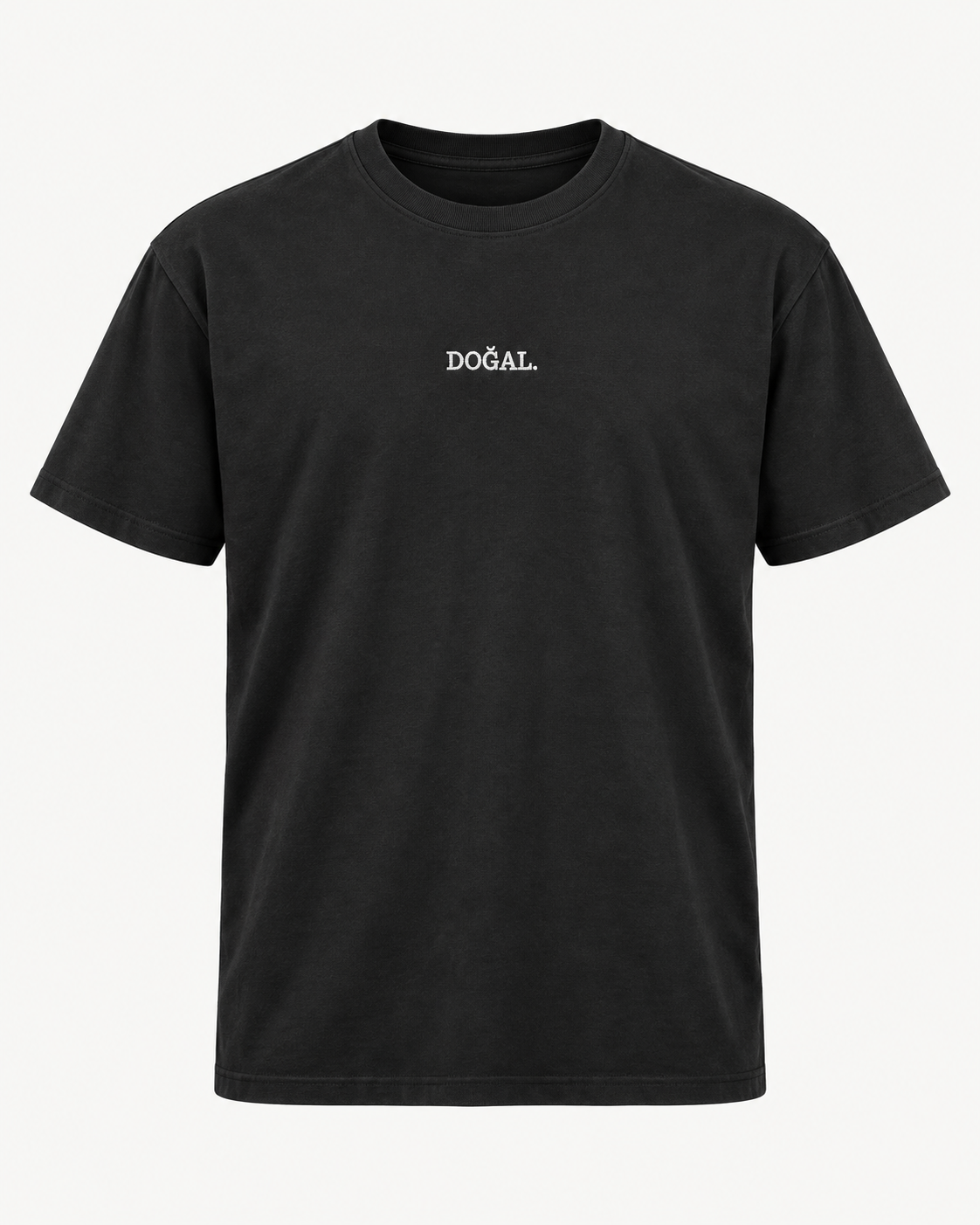 DOĞAL. × TDVG Tişört — siyah, stüdyo ön görünüş